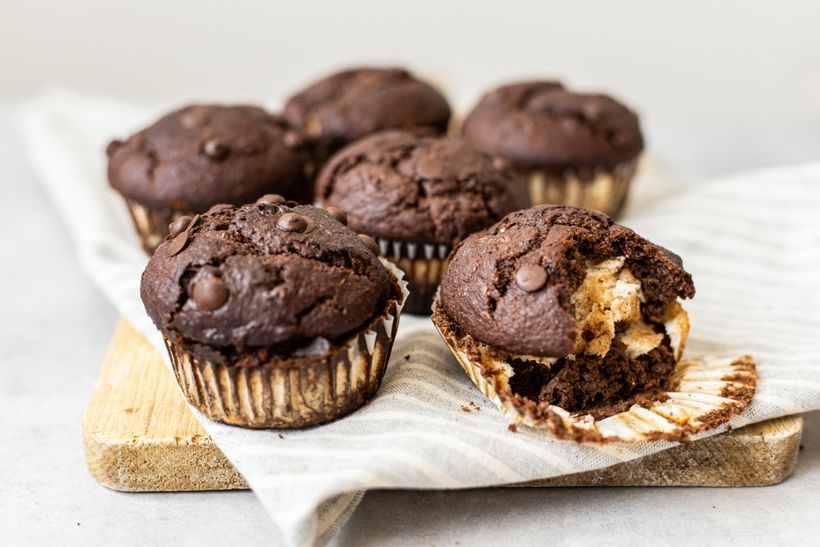 Čokoládové muffiny so šťavnatou tvarohovou náplňou