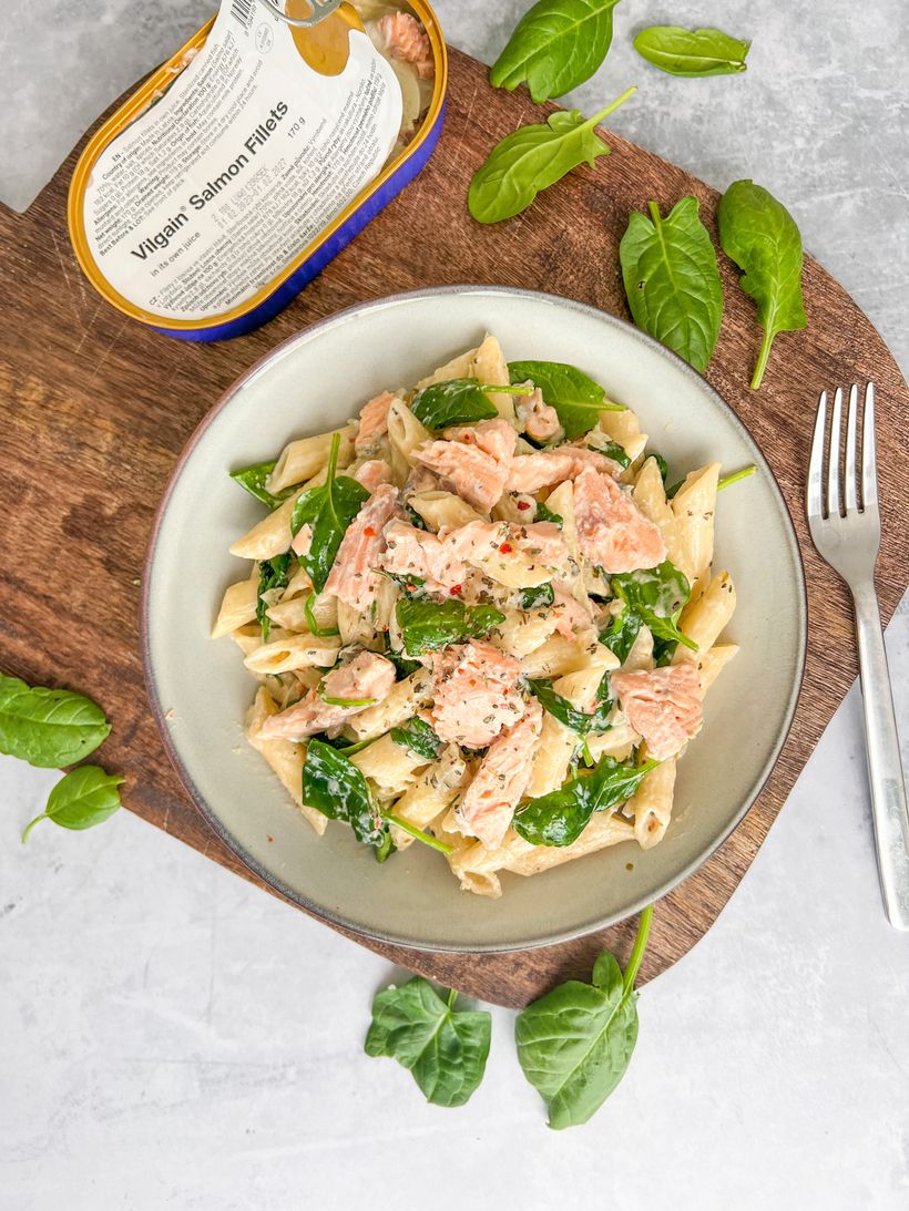 Penne mit Lachs und Spinach