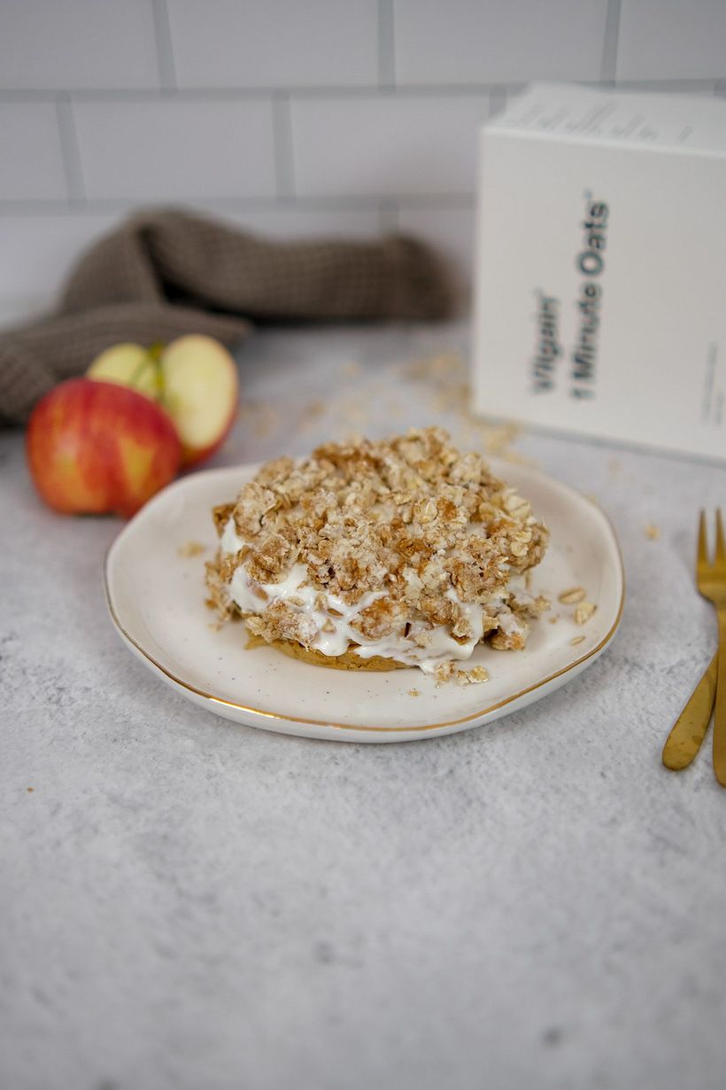 Proteinový mug cake s jablkem