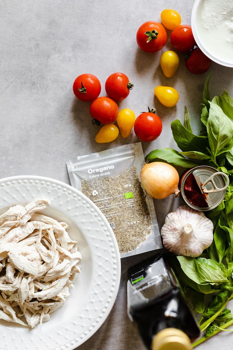 Tészta ricottával, paradicsommal és pulykahússal