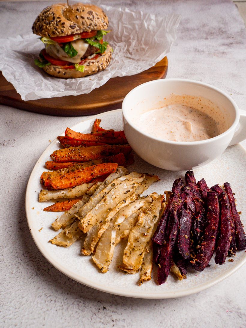 Zeleninové hranolčeky s cesnakovým dipom