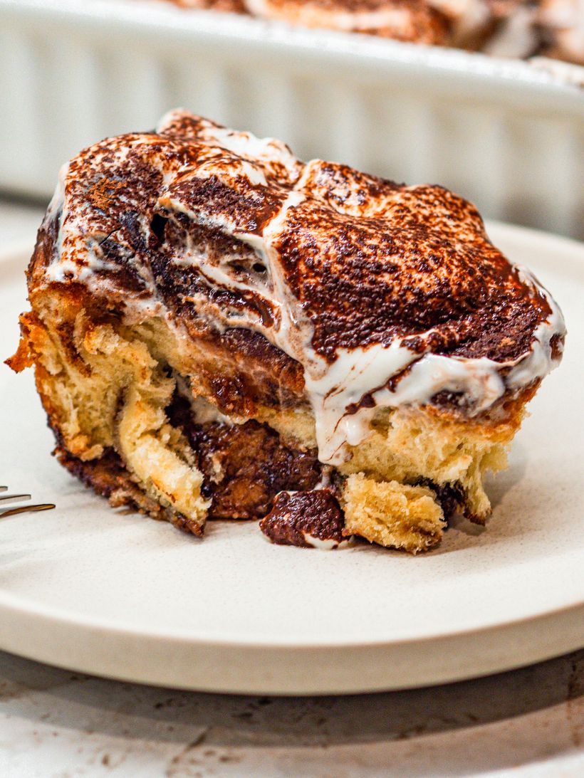 Tiramisu Cinnamon Rolls