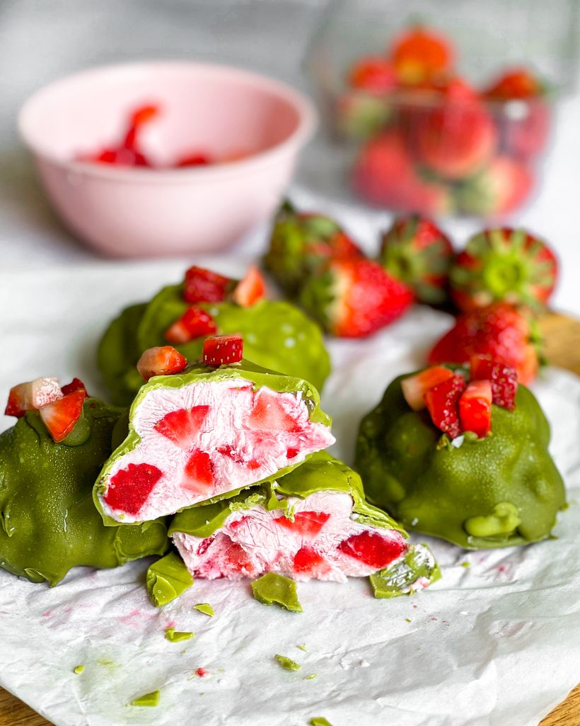 Matcha frozen bites s jahodami