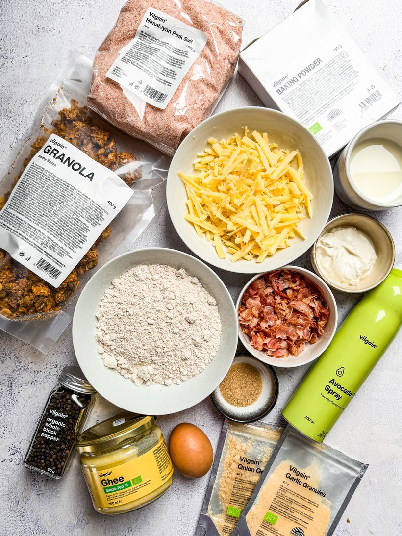 Slané muffiny se sýrem a slaninou