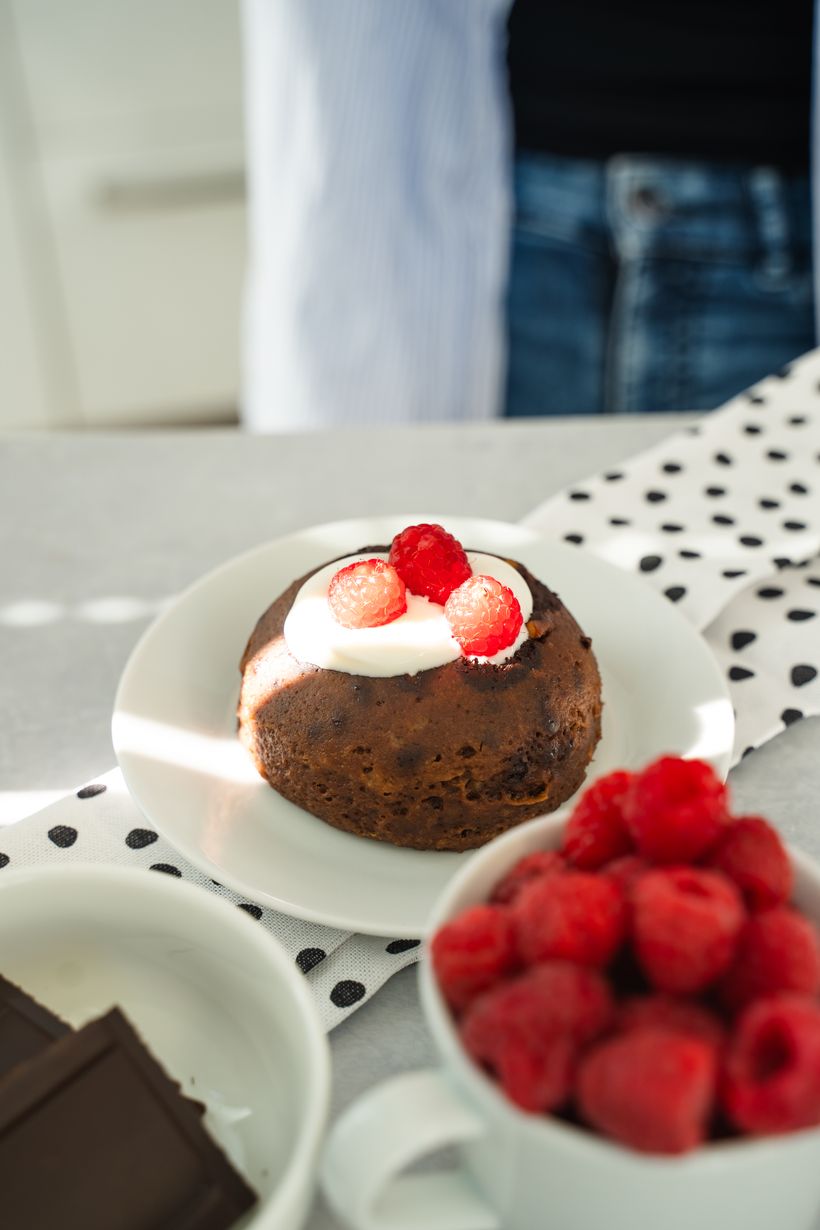Mug cake proteic cu ciocolată