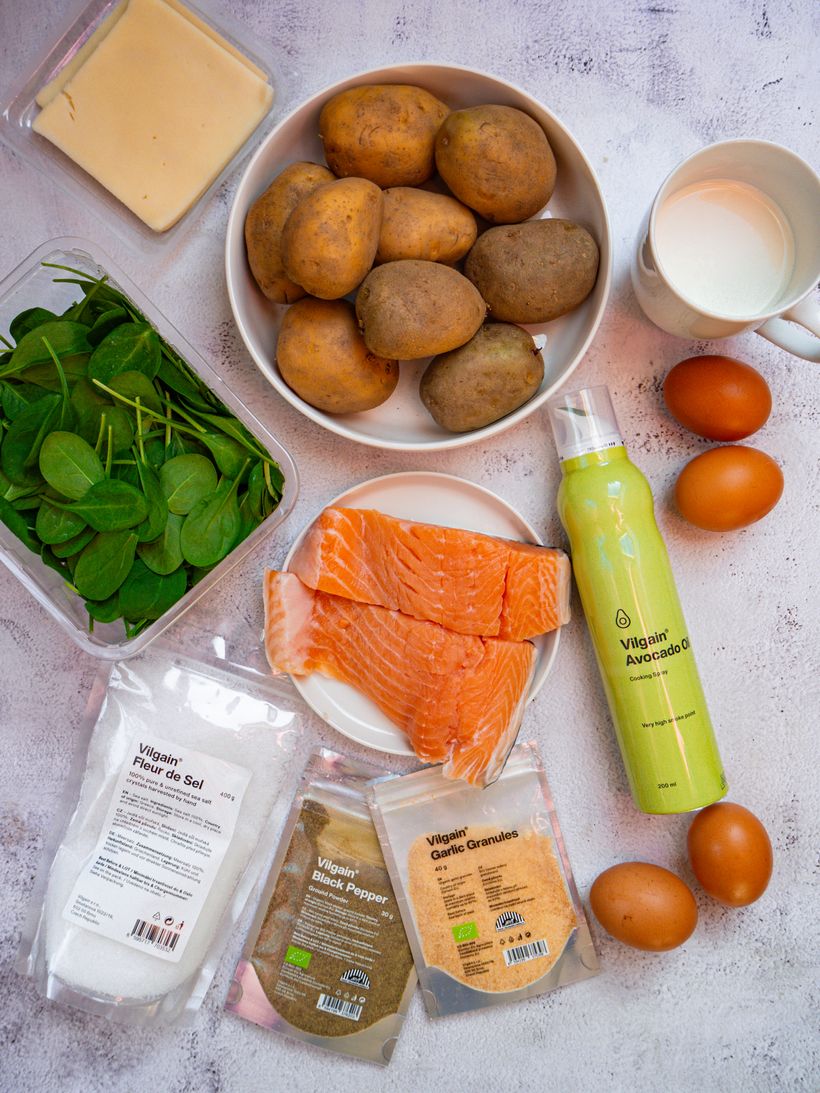 Überbackene Kartoffeln mit Lachs und Spinat