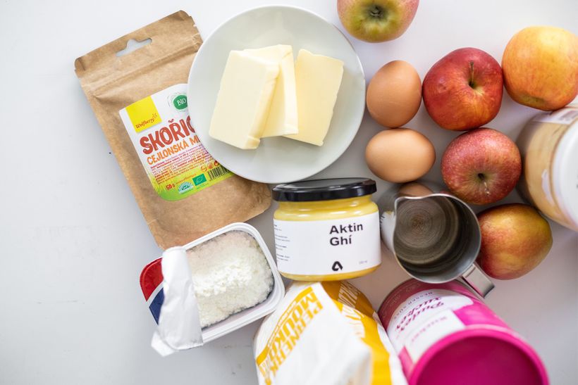 Jablkový závin zo špaldovej múky s tvarohom