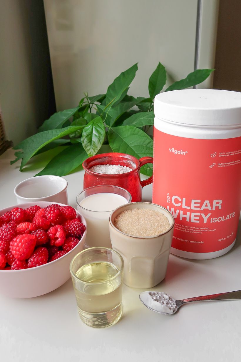 Protein Cake with Jelly