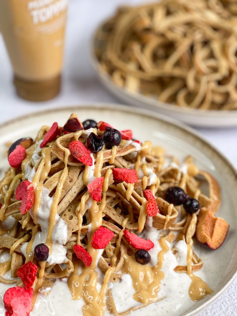 Pancake Spaghetti with Yoghurt and Fruit