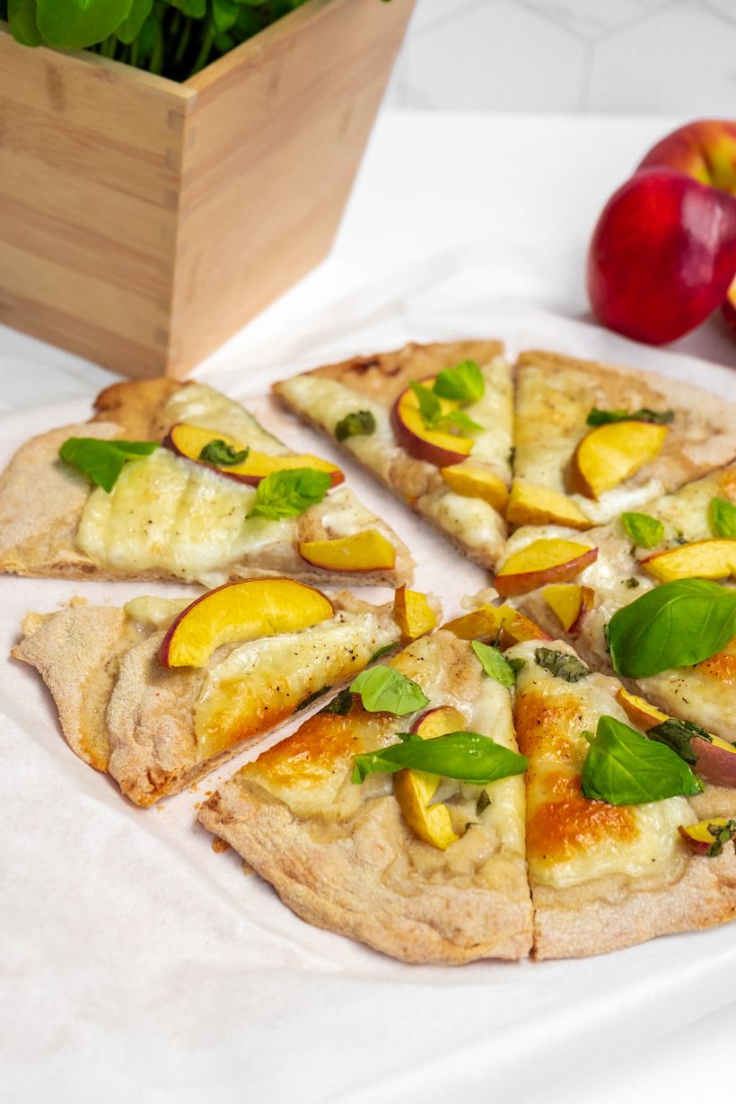 Peach&Basil Pizza