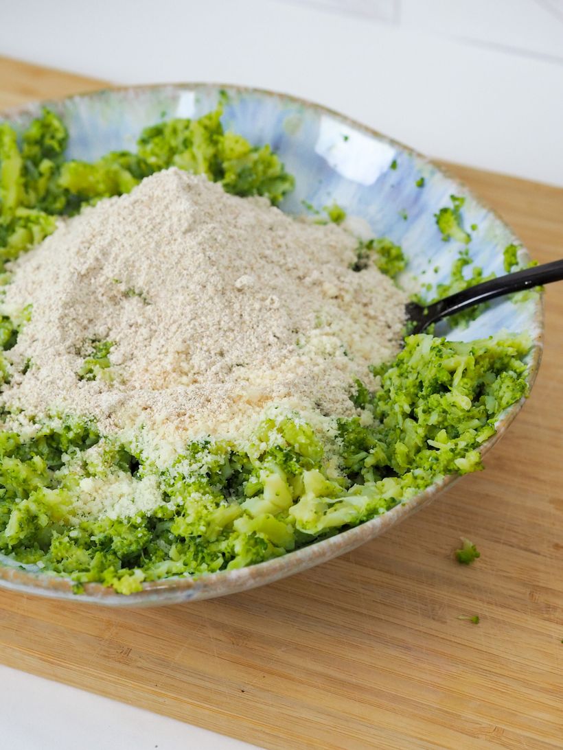 Brokolicové karbonátky so syrom