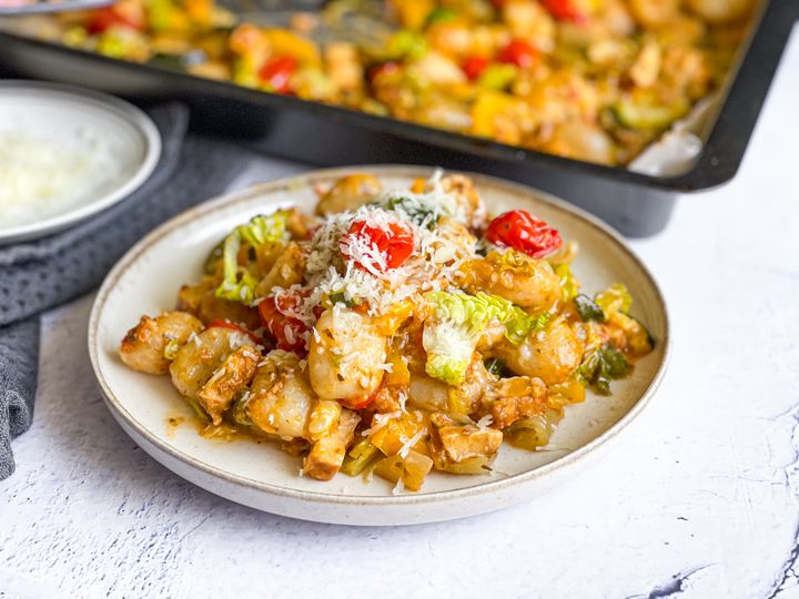 Zapečené gnocchi so zeleninou a tempehom