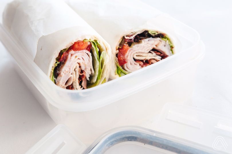 Jednoduchý wrap se šunkou a slaninou