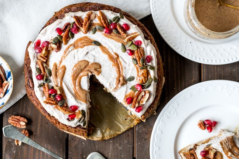 Zdravá mrkvová torta s tvarohom a orechmi