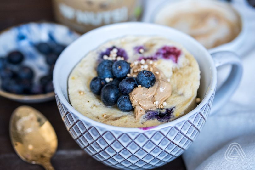 Najrýchlejší proteínový mug cake à la banánový chlebíček