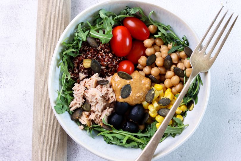 Tuňákový salát s quinoou