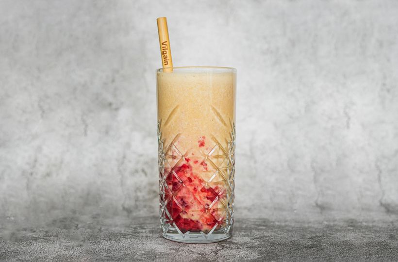 Proteínový Peanut Butter Shake s malinami