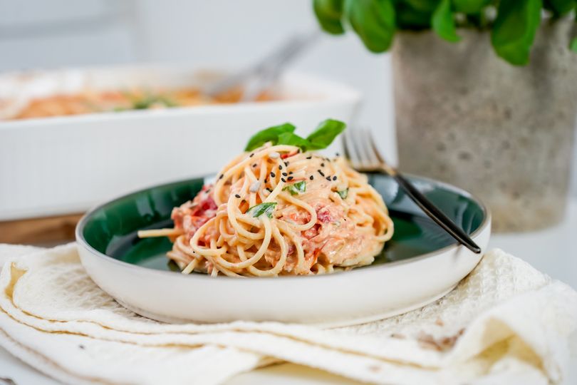 Baked salmon and tomato pasta