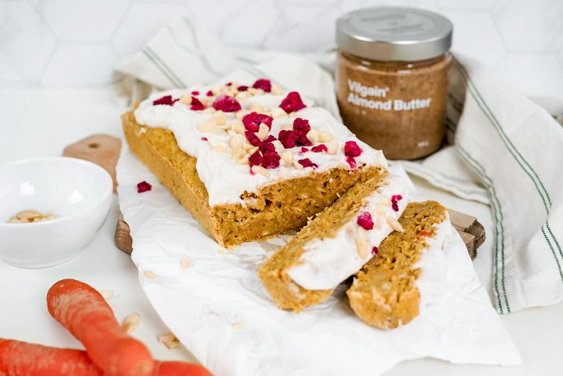 Vegan banánovo-mrkvový chlebíček