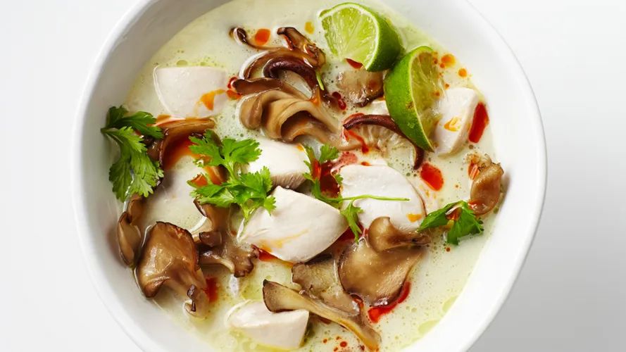 Tom Kha Gai: thajská kokosová polévka