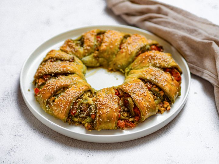 Pesto Puff Pastry Wreath