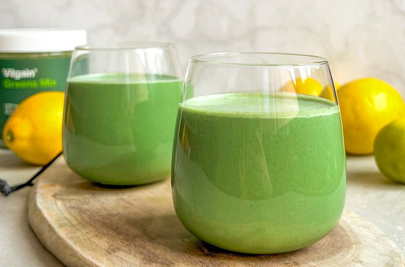 Greens mix smoothie z bananem