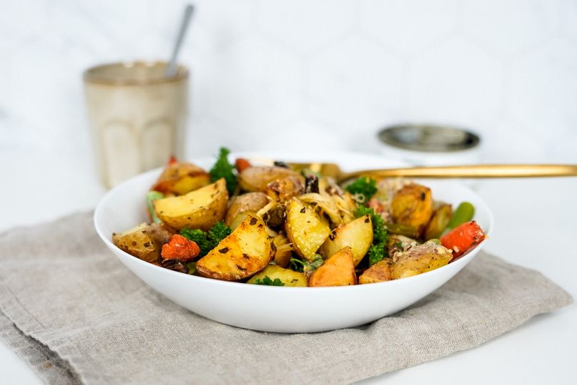 Salát z pečené zeleniny s kuřecím masem