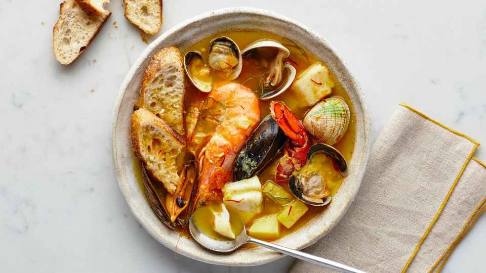 Bouillabaisse: francouzská rybí polévka
