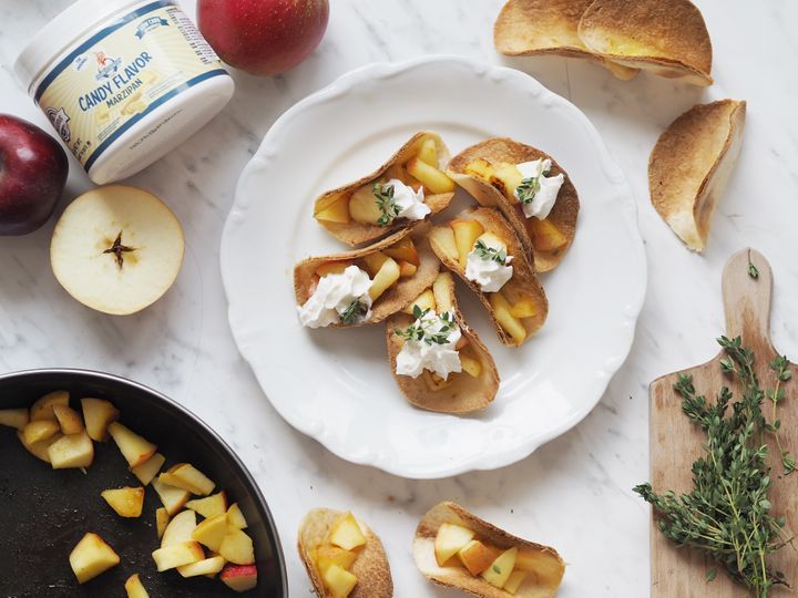 Křupavé jablečné tacos, po kterých se budete olizovat až za ušima
