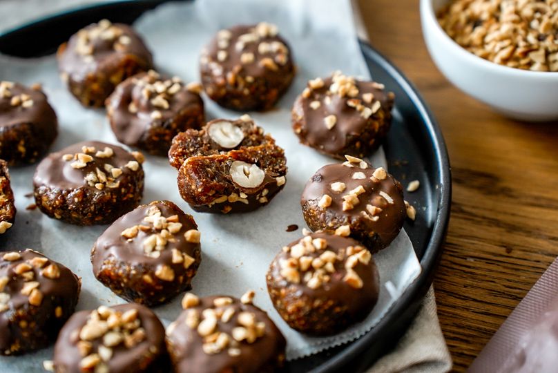 Homemade Date Toffifee