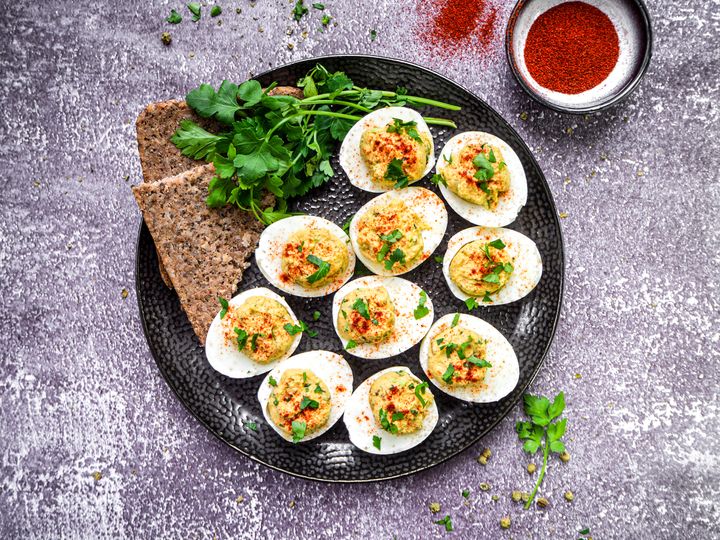 Avokádová vejce mimóza