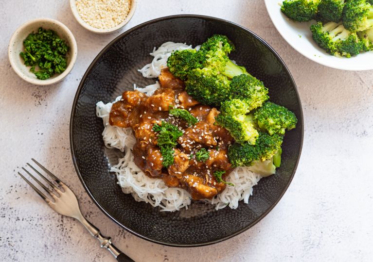 Broccoli & Turkey Rice Noodles