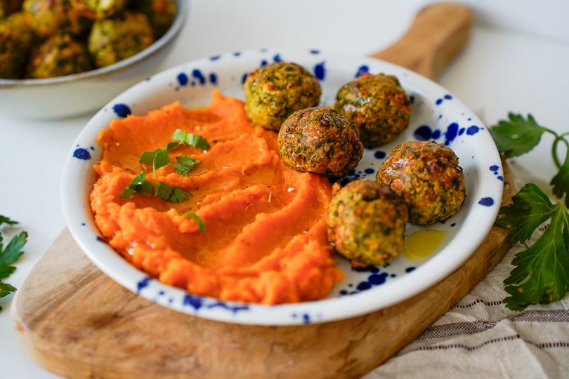 Herby turkey and feta balls