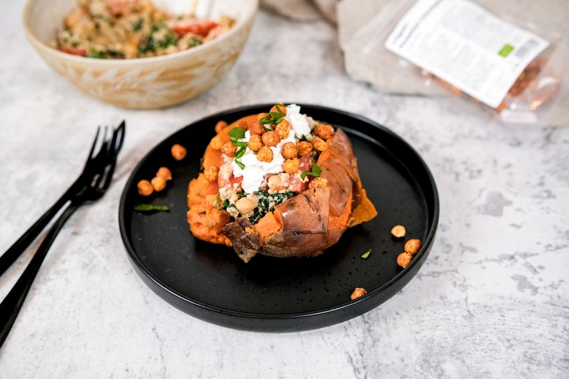 Bataty plnené kuskusom, cícerom a riccotou