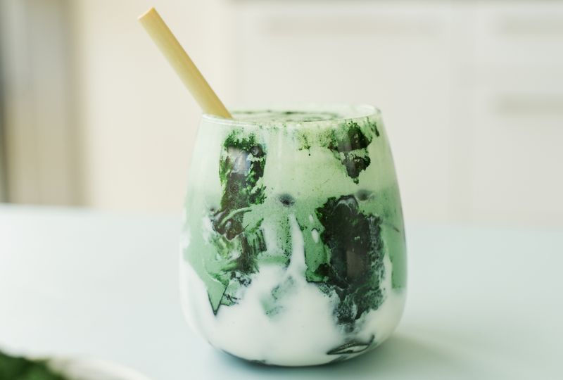 Spirulina Smoothie with Banana and Protein