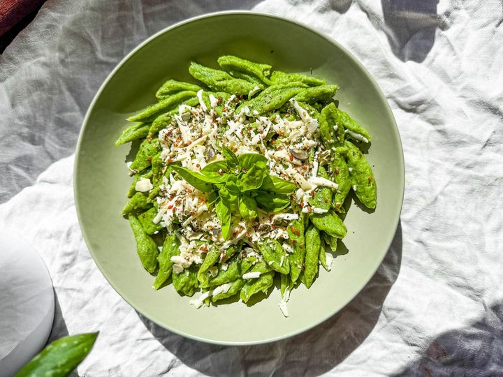 Gnocchi de spanac cu brânză balcanică