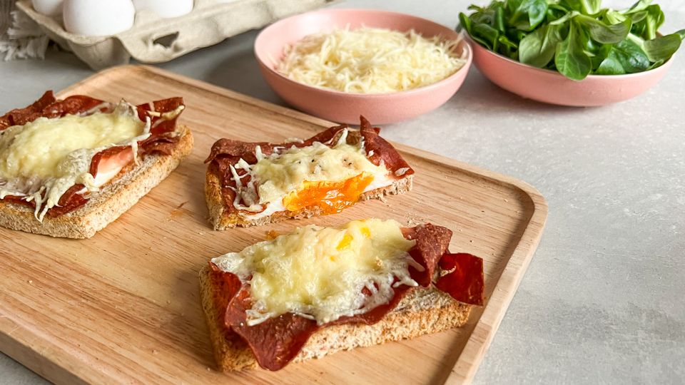 Toast s vejcem a šunkou z horkovzdušné fritézy