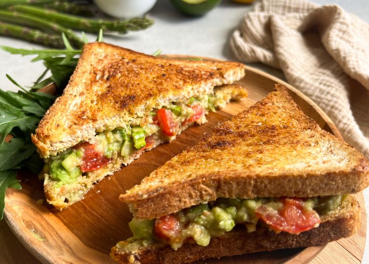 Avocado & Asparagus Sandwich