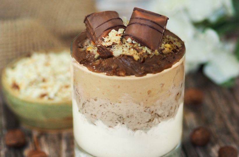 Kinder Bueno ve skleničce