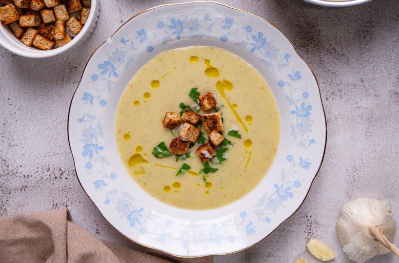 Krémová cesnaková polievka so smotanou