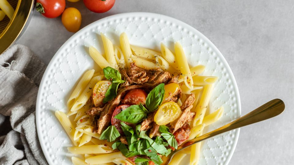 Tészta ricottával, paradicsommal és pulykahússal