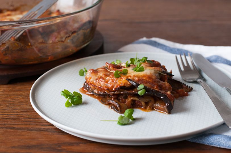 Melanzane alla parmigiana: italský zapečený lilek