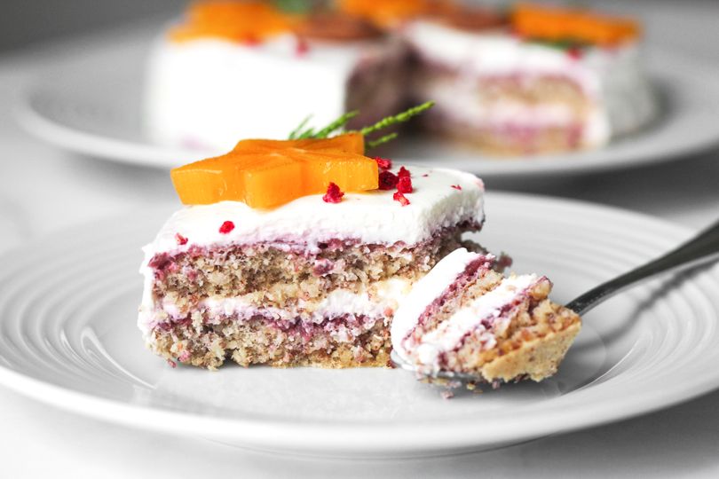 Ořechový dort s tvarohovým krémem