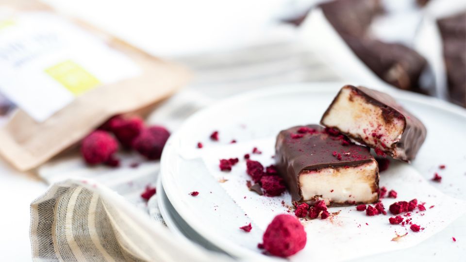 Domáce tvarohové tyčinky obalené v čokoláde