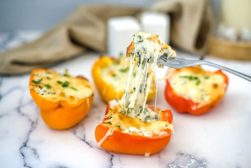 Zapečená paprika plněná sýrem