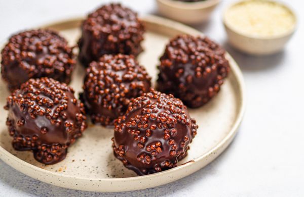 Proteinové ovesné kuličky v čokoládě