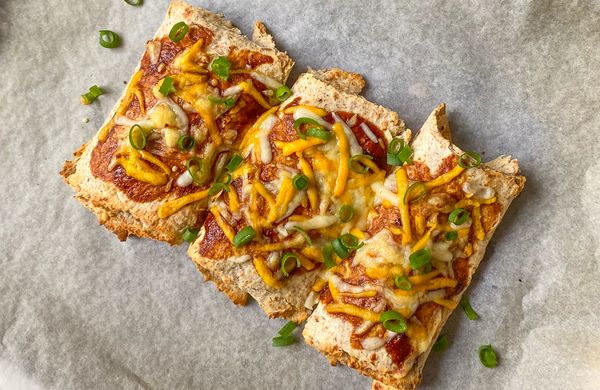 Tortilla barbecue la cuptor cu pui și brânză