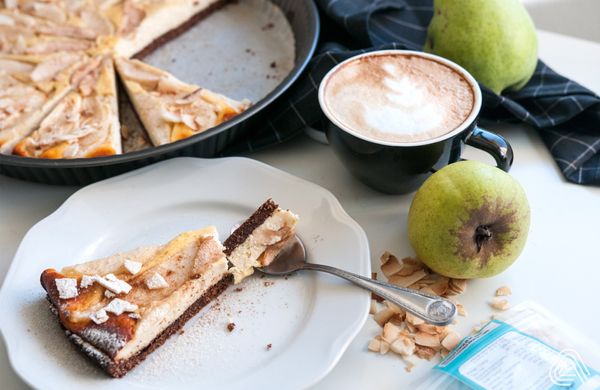 Zdravý hruškový koláč s tvarohom