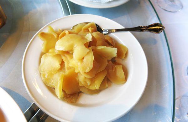 Nakládaný zázvor v medu do čaje