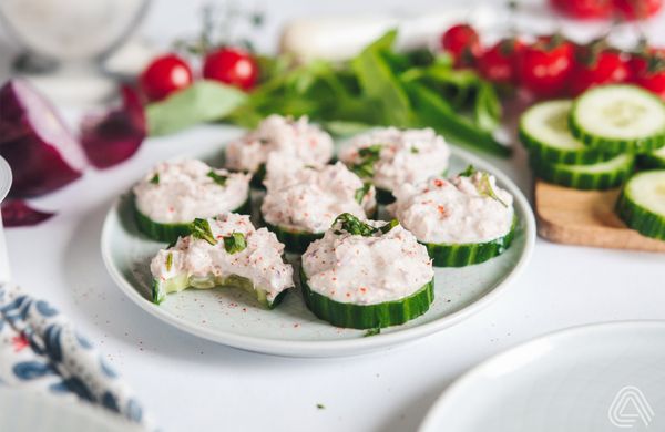 Uhorkové jednohubky s tuniakom